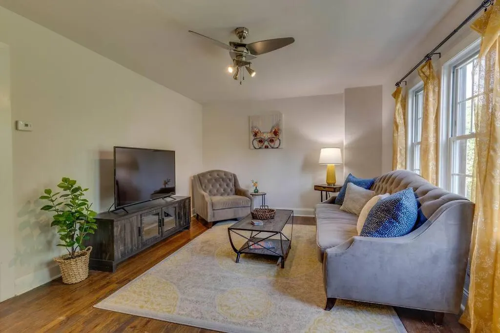 Apartmán Bohemian Retreat Sleeps 6, Two Miles From Broadway! Nashville